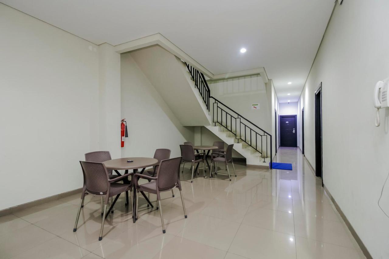 Reddoorz Near Samarinda Central Plaza Exterior foto